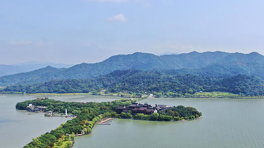 浙江最大的天然淡水湖4A东钱湖景区视频的预览图