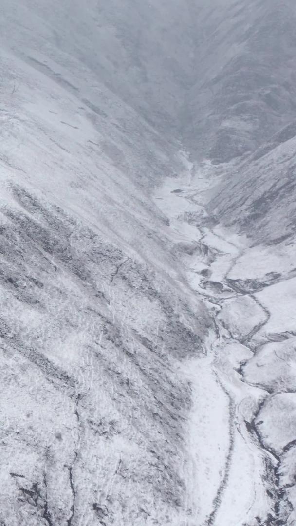 山梁大山视频素材被雪覆盖的航拍视频的预览图