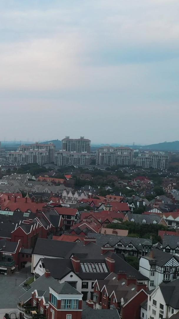 上海泰晤士小镇视频的预览图