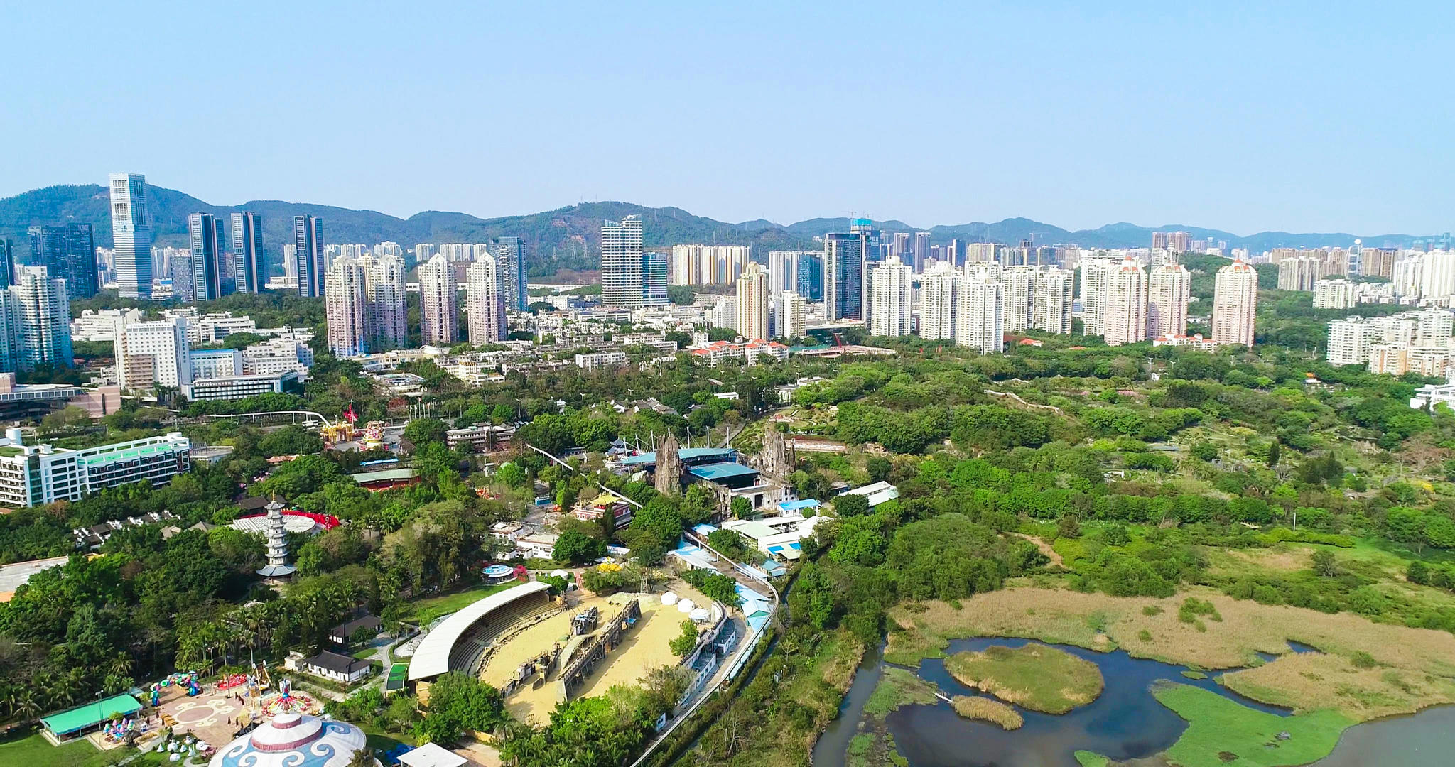深圳南山建筑群航拍4K视频的预览图