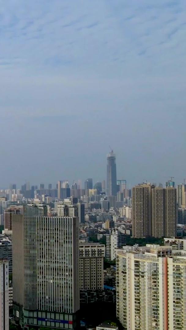 武汉金融街摩天大楼航拍延迟视频的预览图