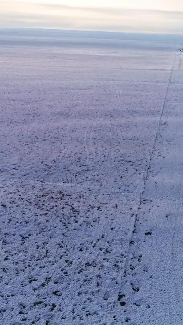 公路在雪地上视频的预览图