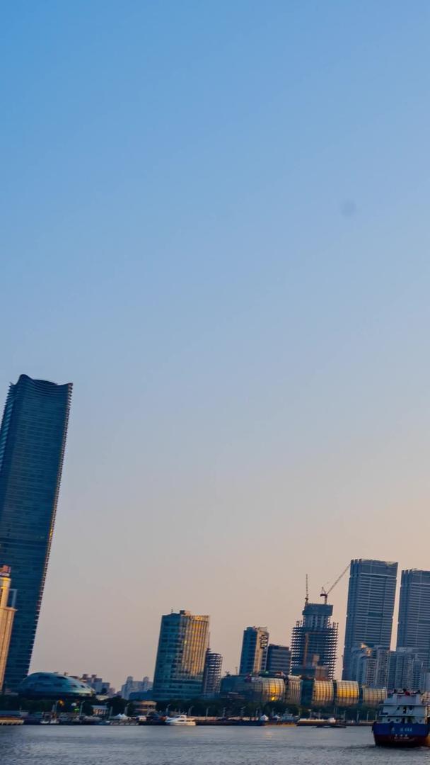上海北外滩早晨的阳光移动延迟视频的预览图