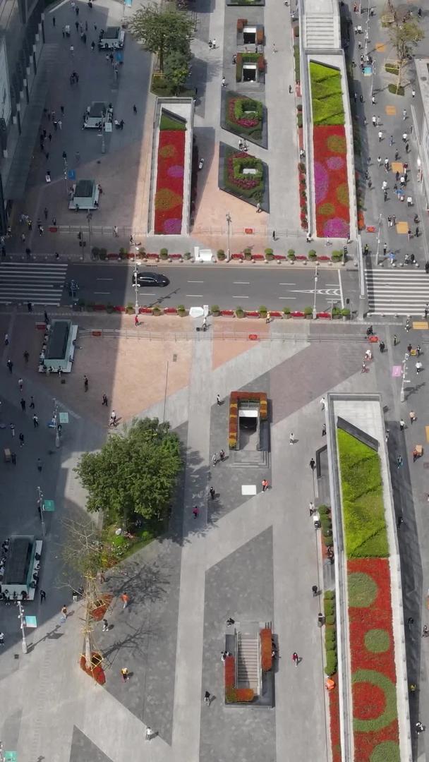 深圳华强北步行街航拍视频的预览图