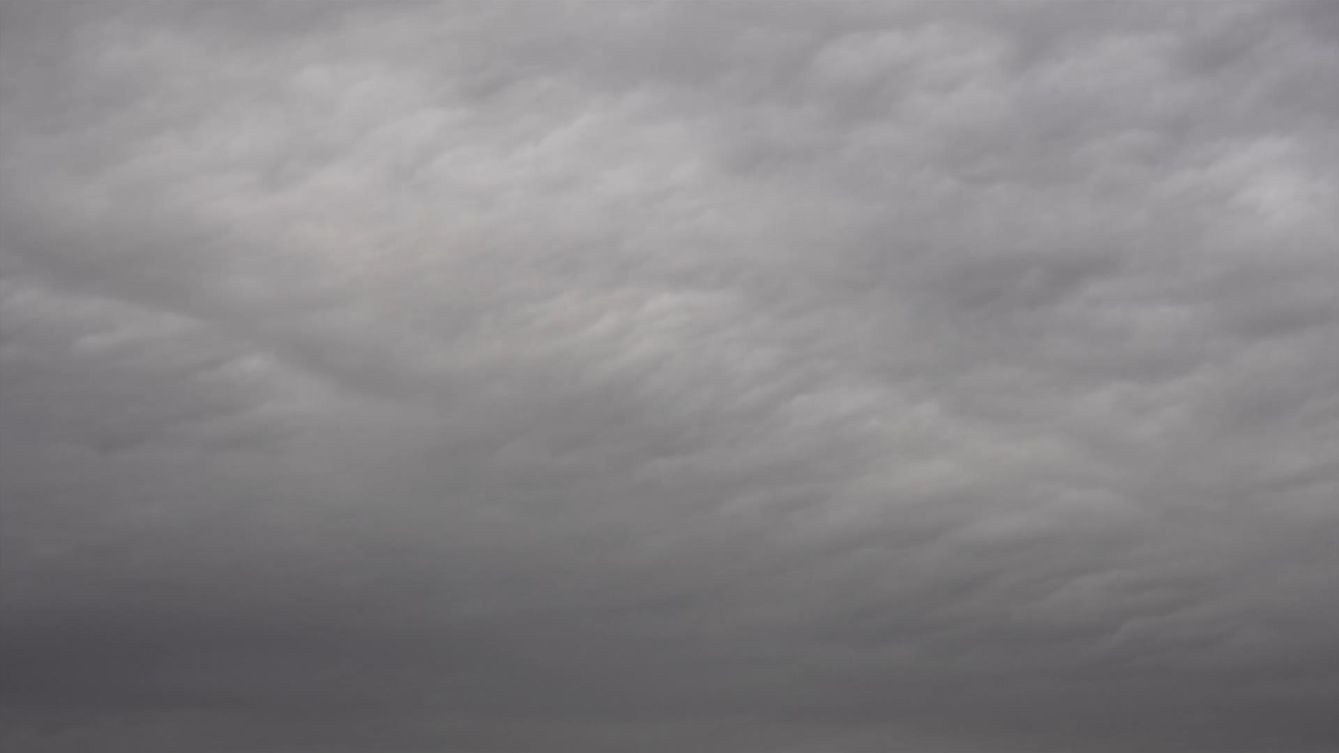 流动的乌云视频的预览图
