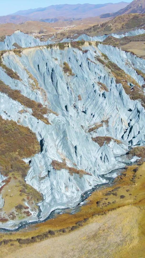 甘孜州墨石公园火山地貌航拍视频视频的预览图