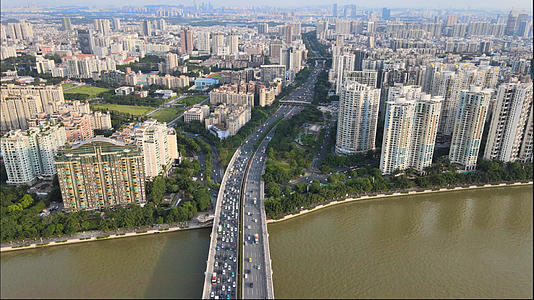 4k高清航拍广州白天城市下班高峰交通车流视频的预览图