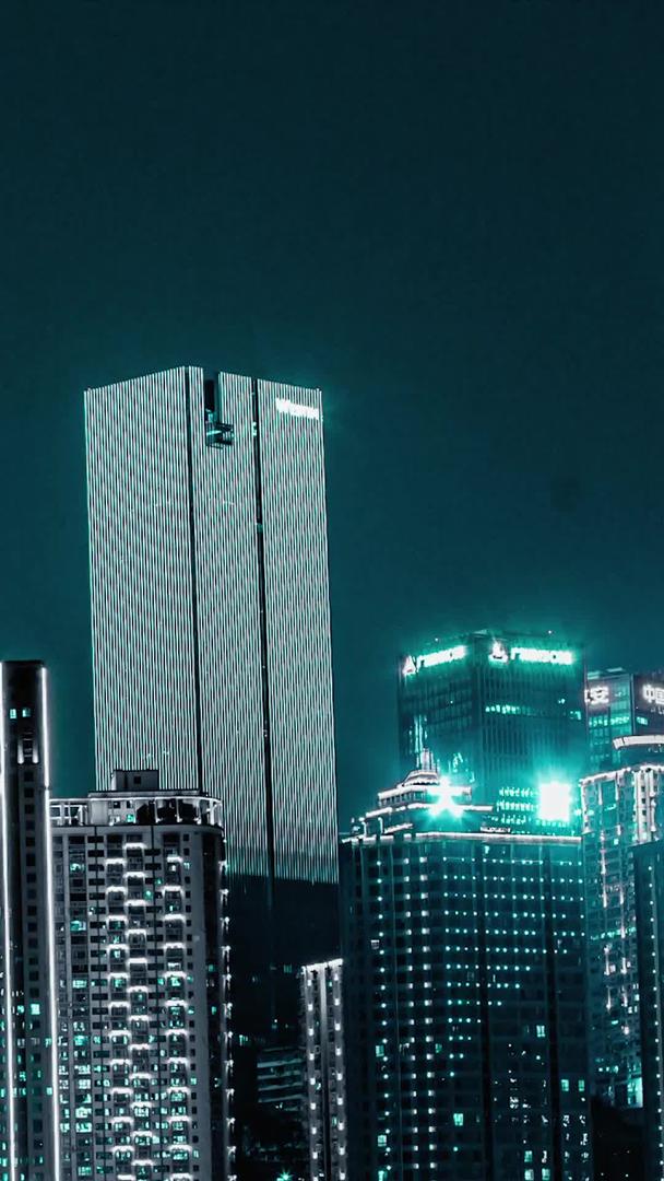 城市夜景材料的黑冰感觉视频的预览图