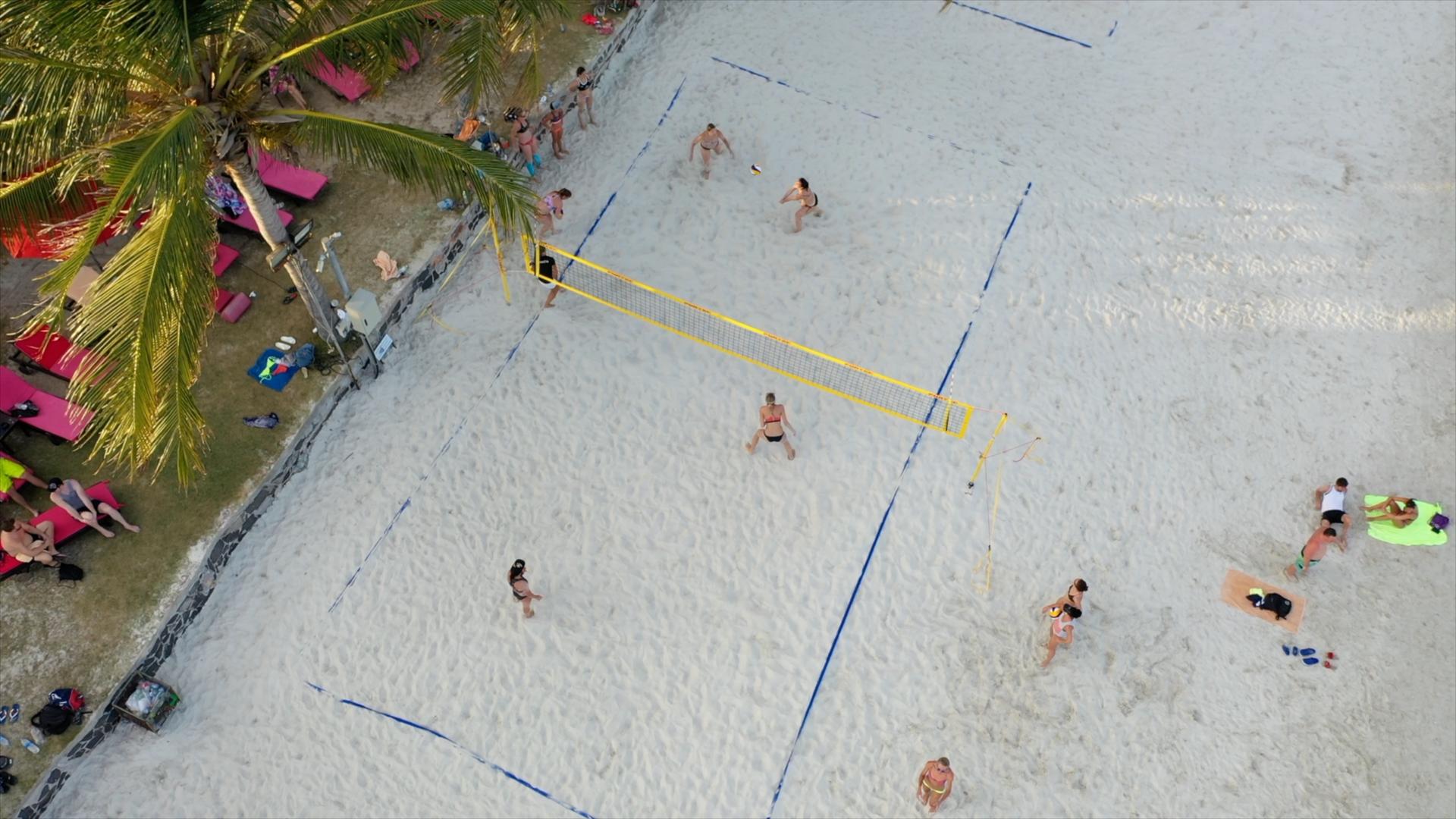 泰国帕岸岛上的沙滩排球视频的预览图