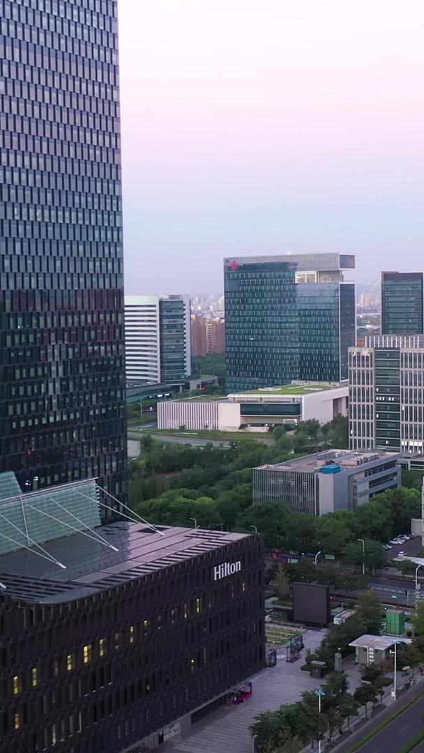 苏州金融中心航拍视频的预览图