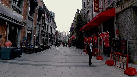 4K武汉楚河汉街街景大范围延时视频素材视频的预览图