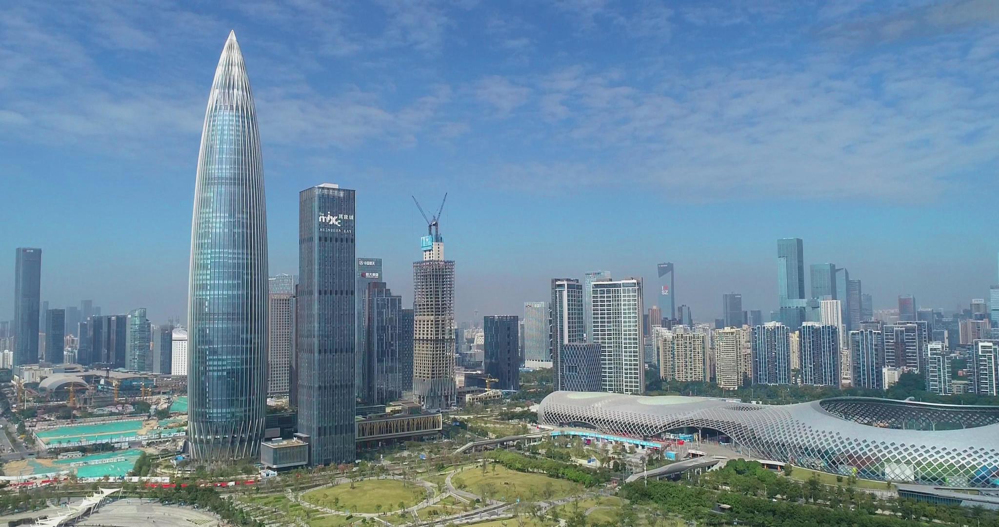 深圳人才公园4K航拍视频视频的预览图