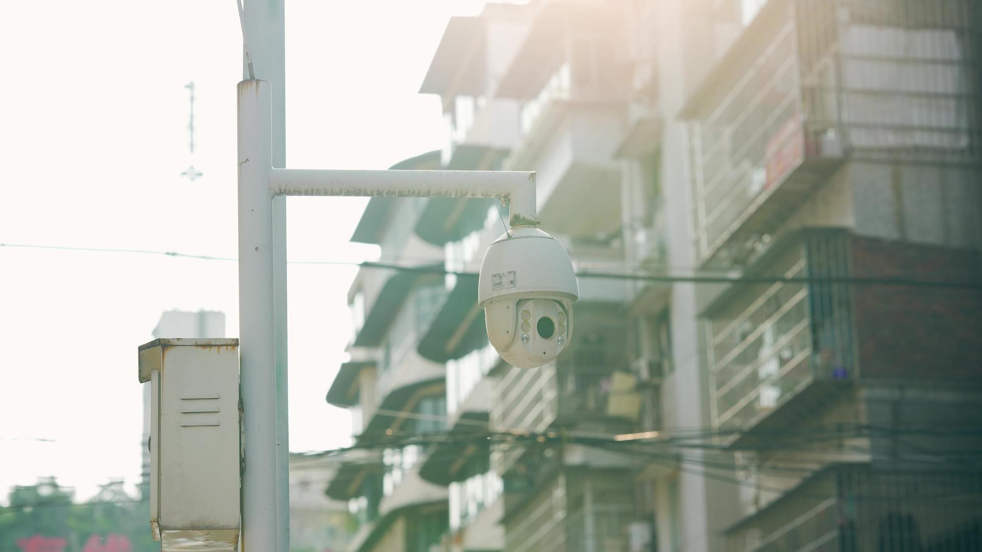 4K实拍城市监控探头安全设施视频的预览图
