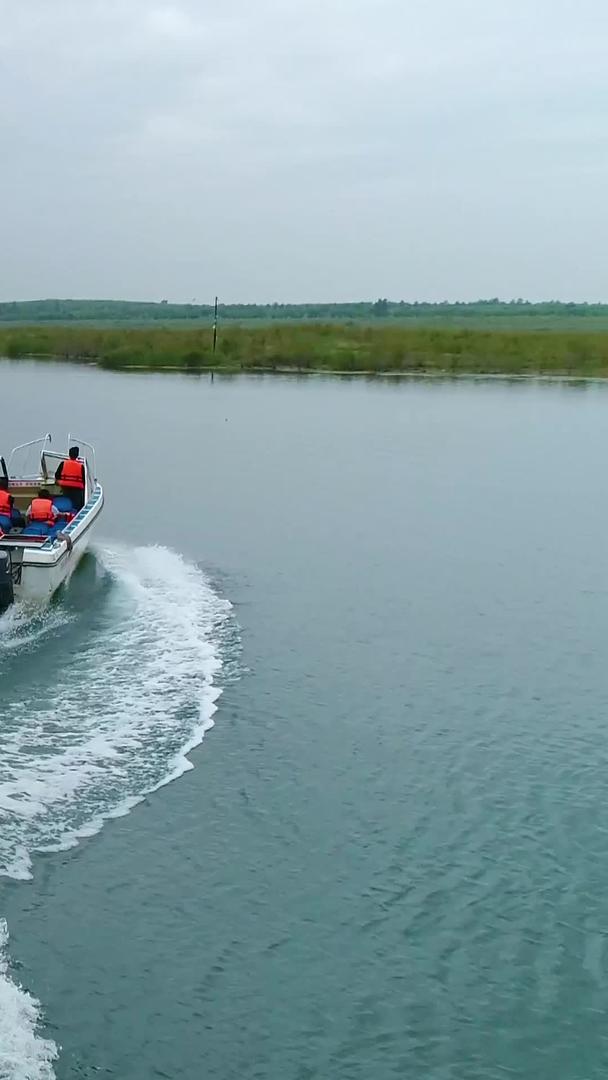 榆林红碱淖湿地景区游船航拍视频的预览图