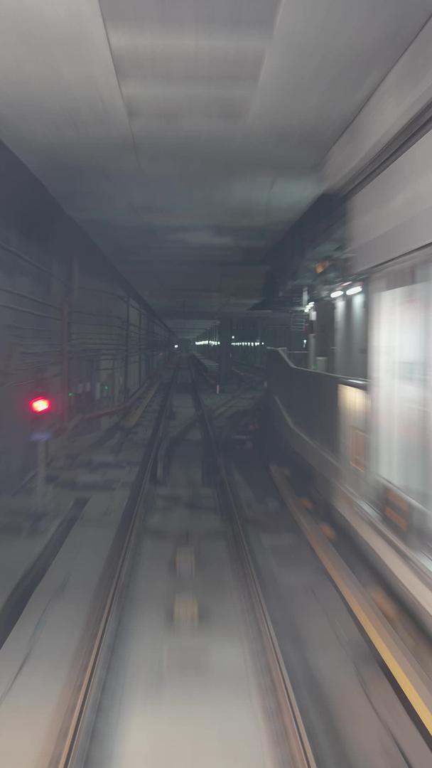 城市轨道地铁交通高速列车素材视频的预览图