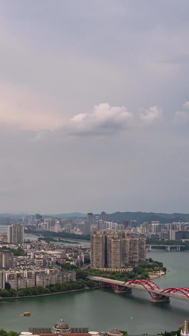 广西柳州柳江城市实拍全景延时摄影视频的预览图
