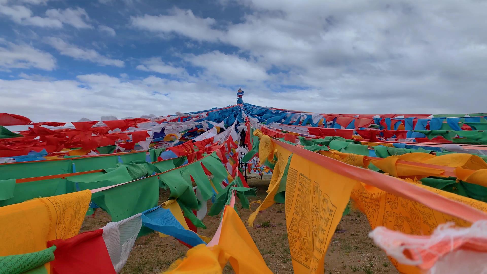 西藏经幡视频视频的预览图