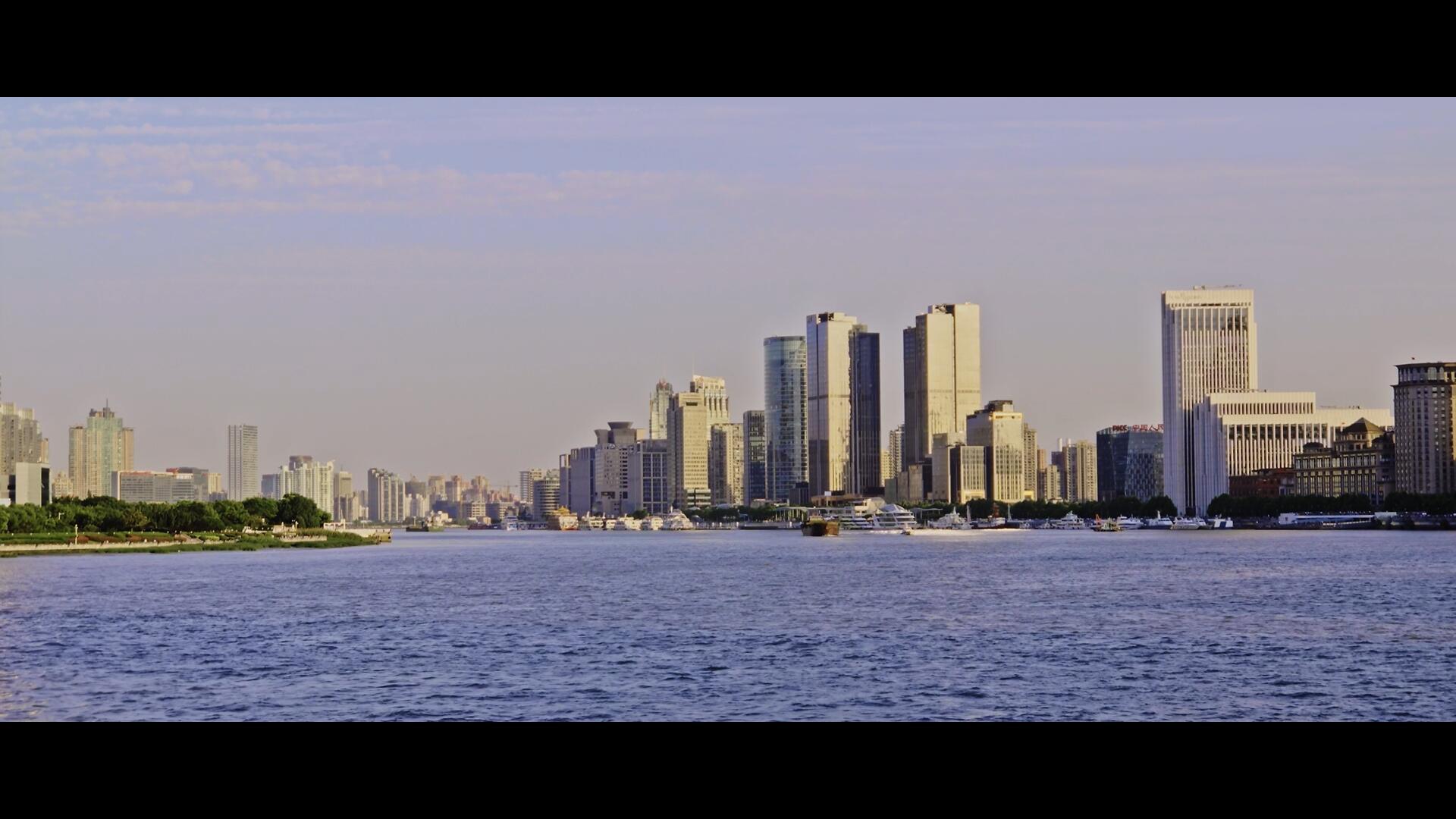 上海黄浦江渡轮视频的预览图