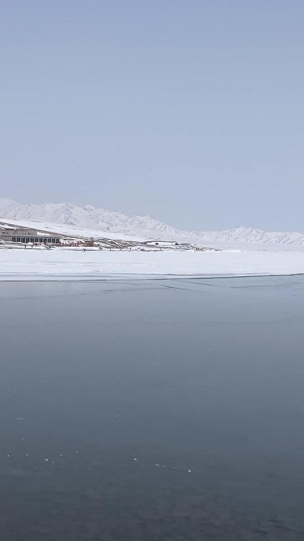 木湖天鹅新疆5A景区赛里视频的预览图