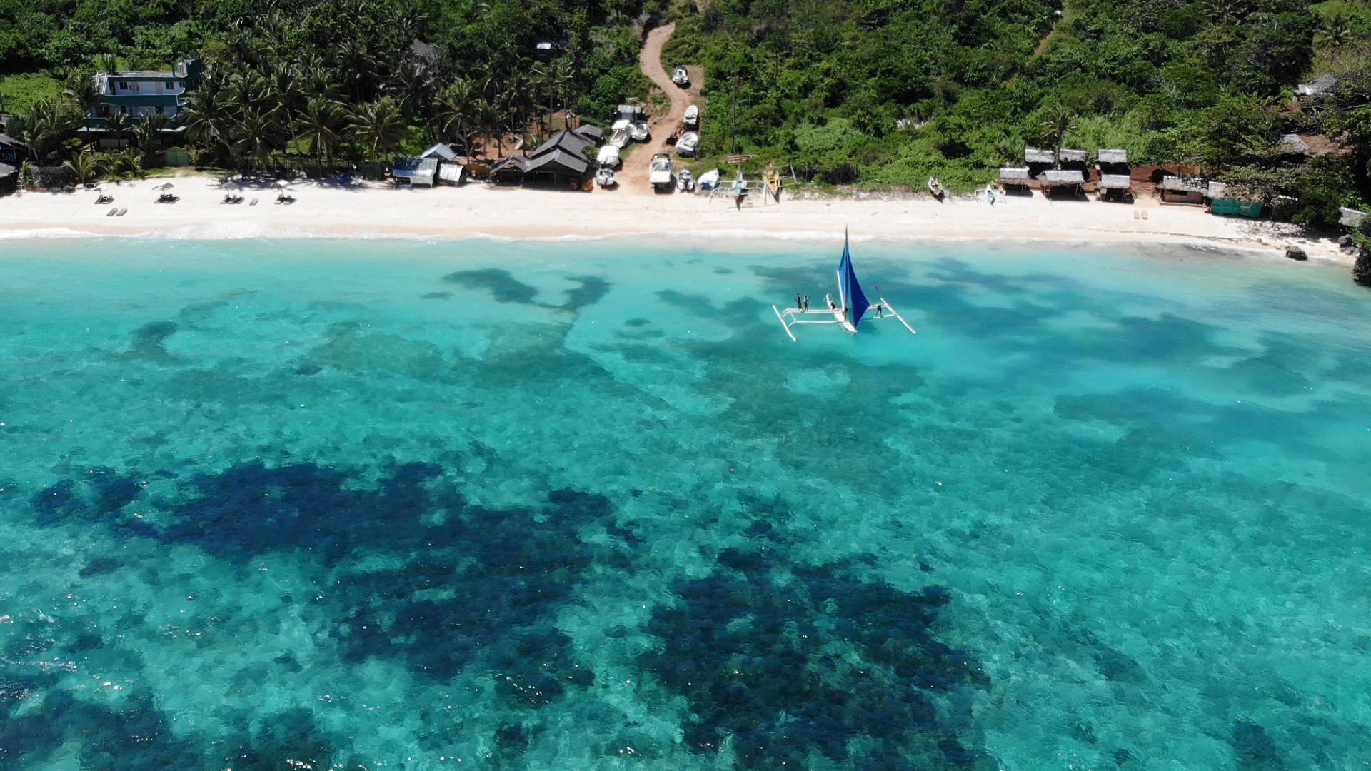 菲律宾清澈的海水视频的预览图