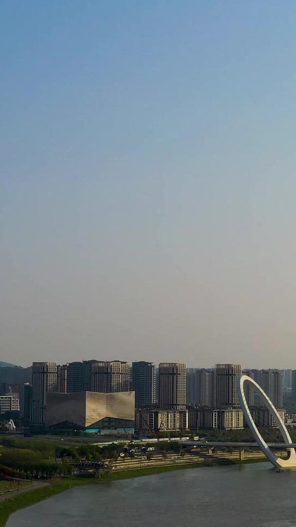 南京奥体滨江CBD双子塔南京眼航拍视频的预览图