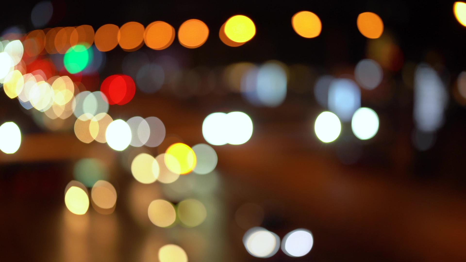 4k实拍城市车流虚化光斑视频的预览图