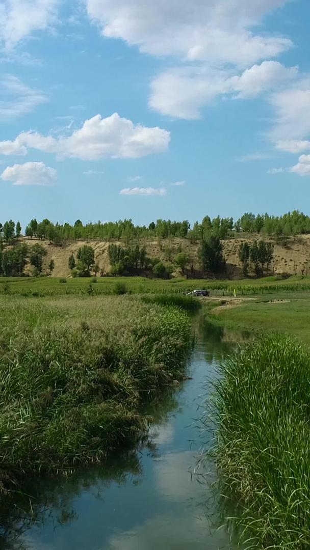 内蒙古草原河流航拍视频的预览图