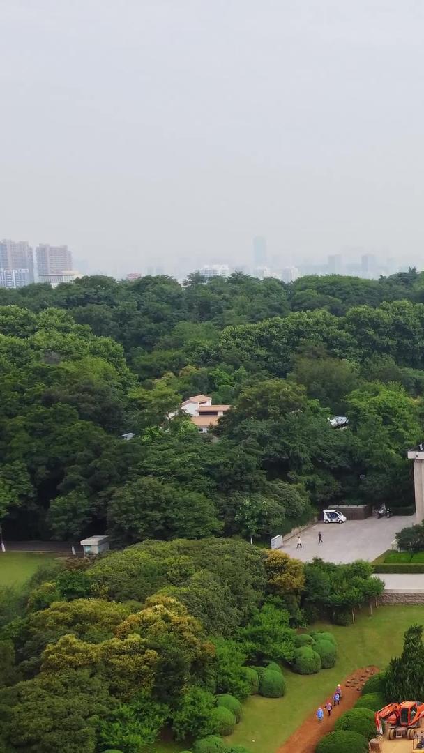 烈士陵园航拍雨花台视频的预览图