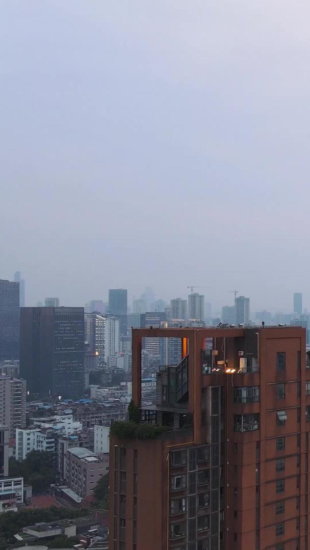 武汉最贵的商业住宅小区航拍风景城市武汉天地地产材料视频的预览图
