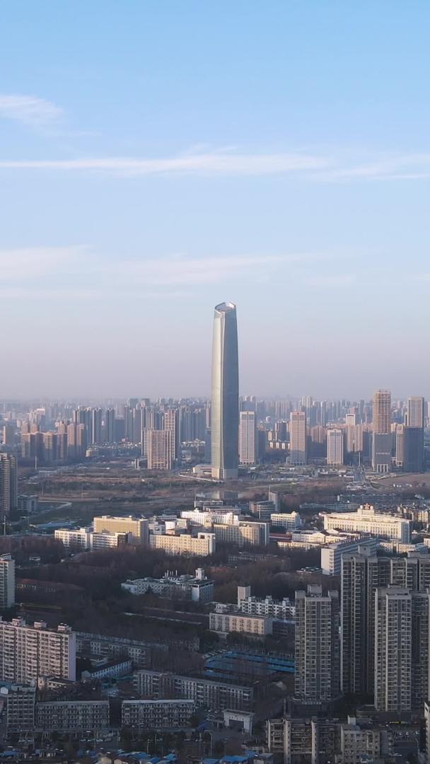 航拍城市地标写字楼天际线街景素材视频的预览图