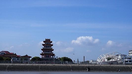 上海奉贤海边渔人码头视频的预览图