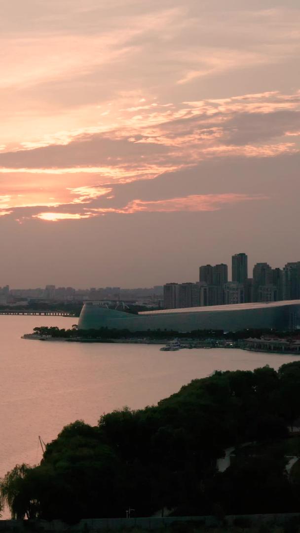 苏州5A级风景名胜区金鸡湖晚霞风景视频的预览图