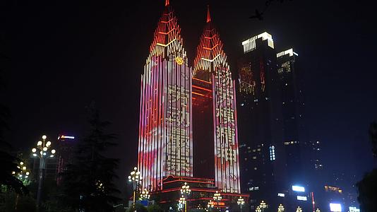 4K重庆喜来登酒店夜景视频的预览图