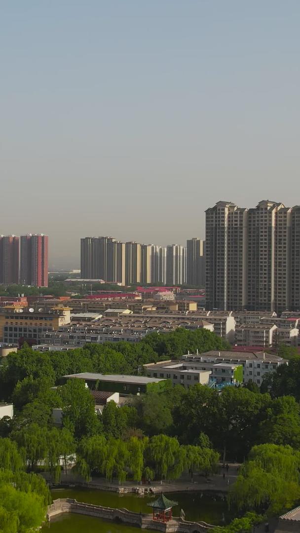 河北省邯郸城市公园及建筑风景视频视频的预览图