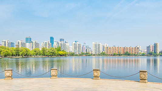 南京4A景区莫愁湖晴天风光视频的预览图