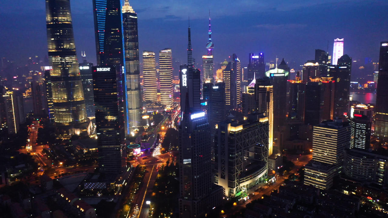 4K上海陆家嘴夜景视频的预览图