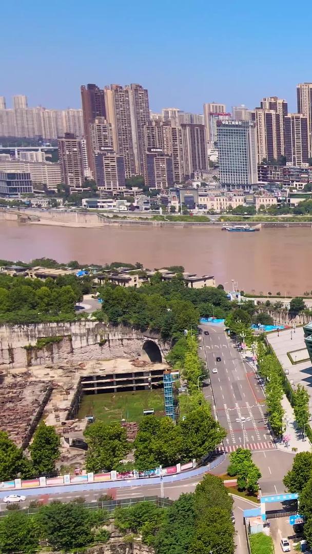 重庆大剧院航拍地标建筑视频的预览图