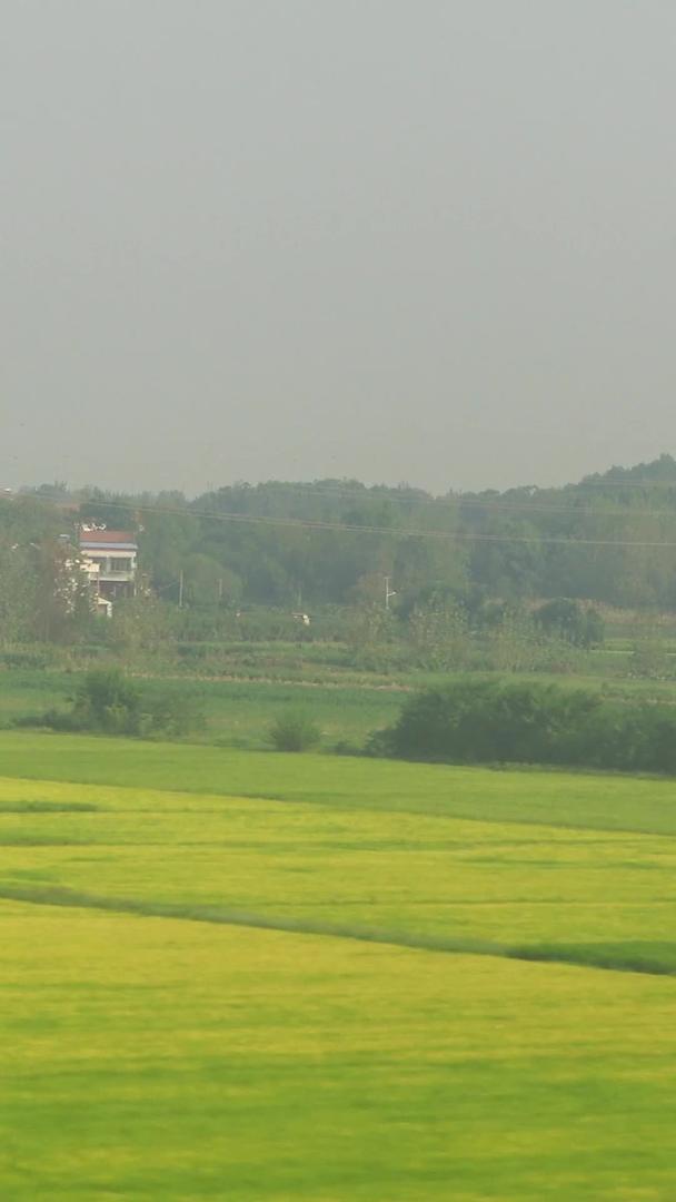 江汉平原农田自然风景材料高铁列车窗外视频的预览图