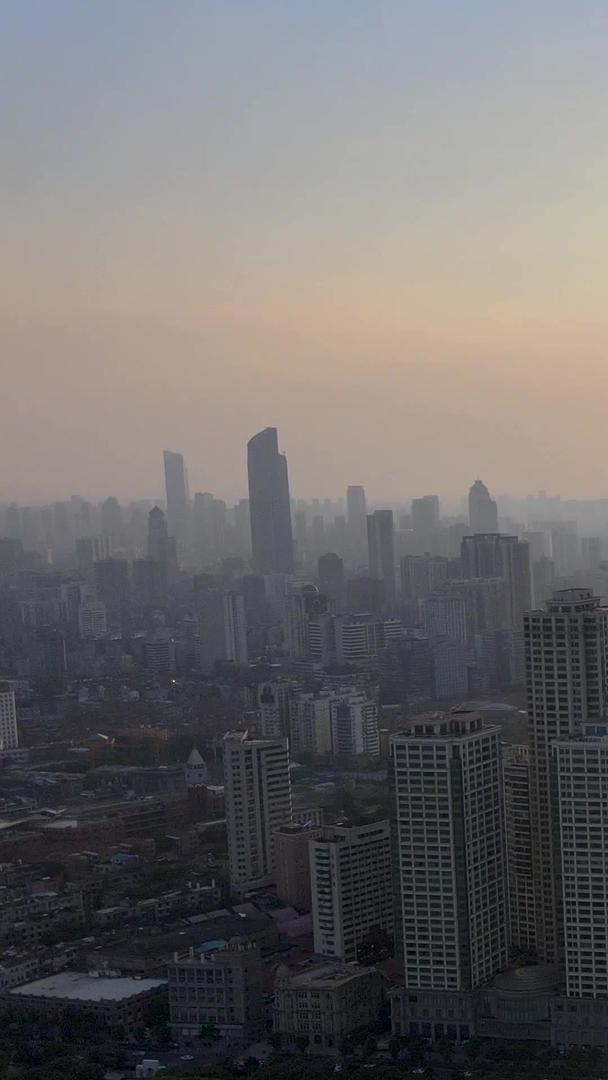 武汉城市景观日落时分视频的预览图