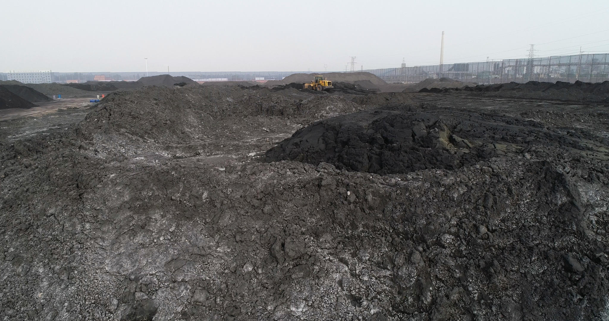 企业煤炭资源航拍视频的预览图