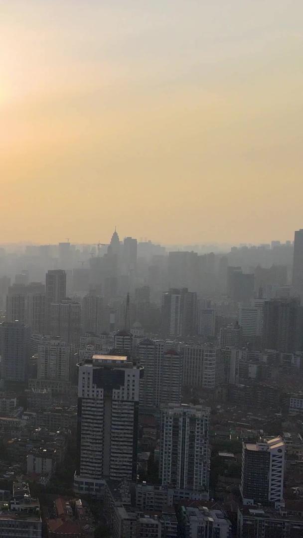 武汉城市景观日落时分视频的预览图
