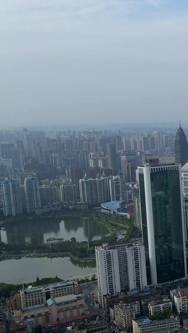 航拍城市金融街摩天大楼建筑群视频素材视频的预览图