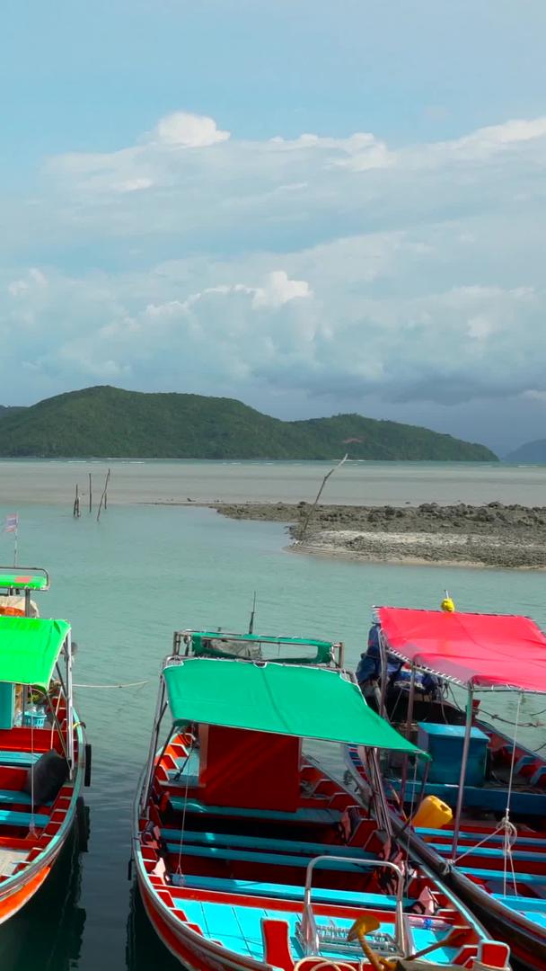 岛屿渔船延迟视频的预览图