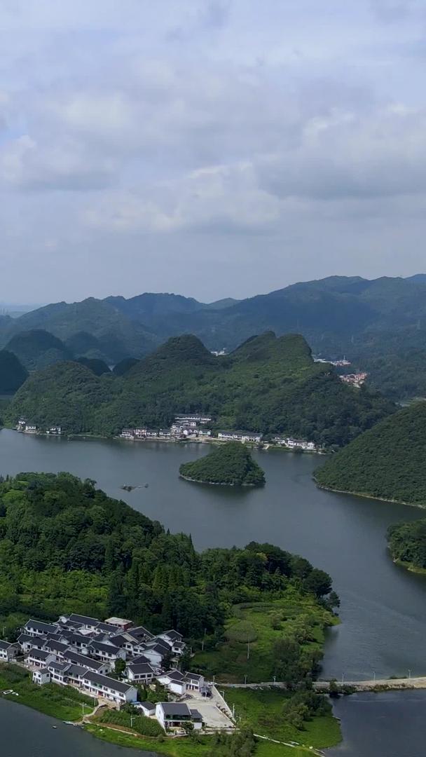 贵州百花园千岛湖风景区航拍视频的预览图