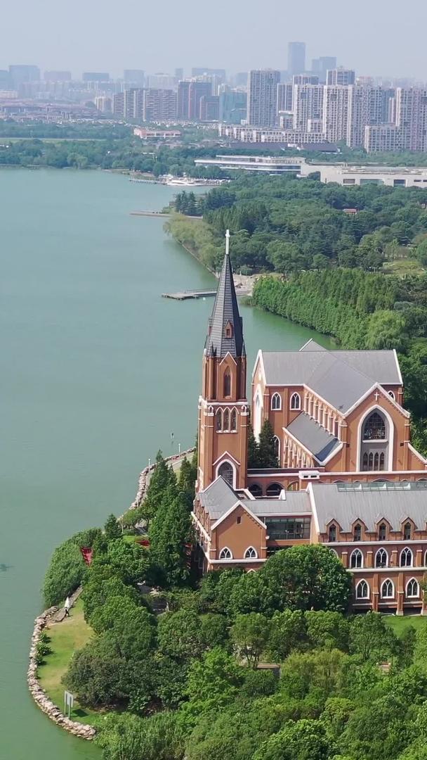 湖教堂是苏州最美的教堂视频的预览图