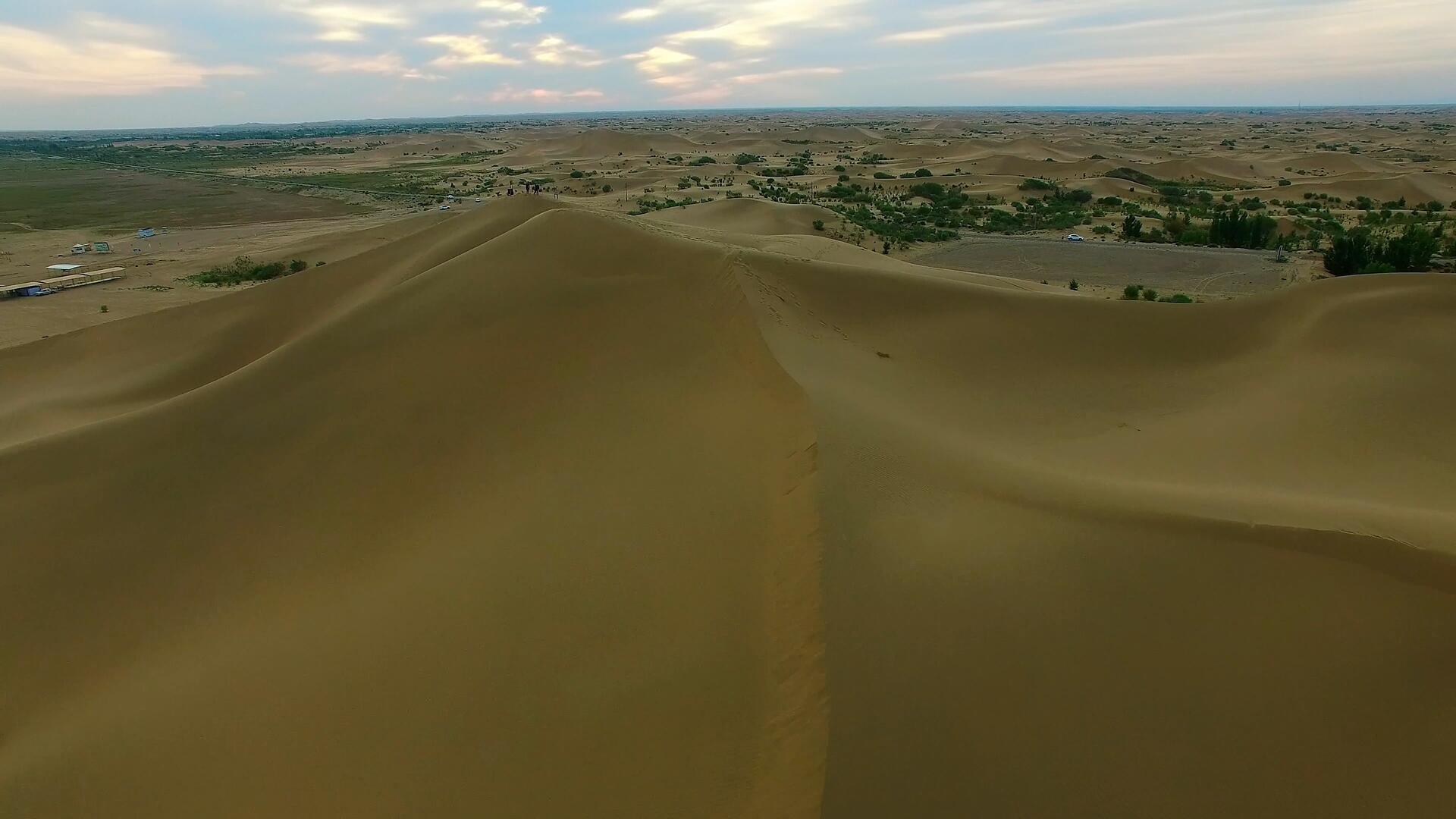 七星湖沙漠航拍视频的预览图