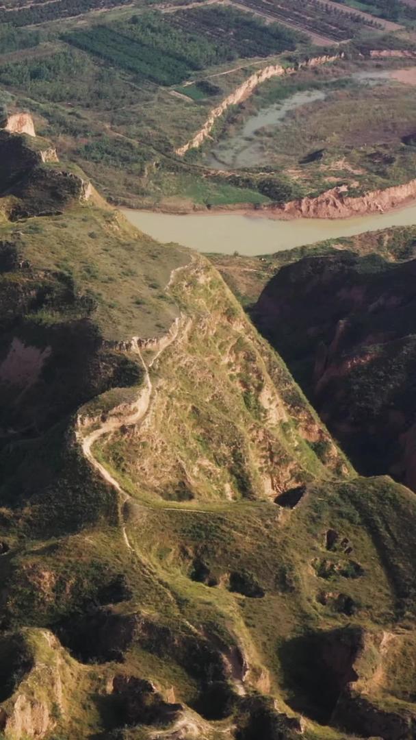 陕西省黄土高原河流湿地地质地貌特征丘陵航拍素材视频的预览图