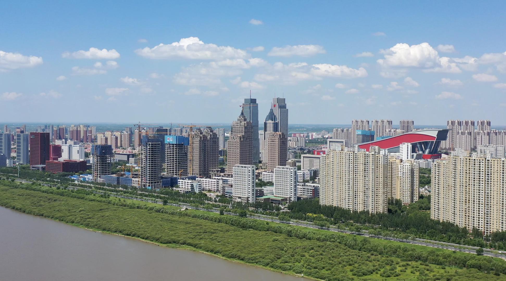 哈尔滨城市风光松北新区高楼群视频的预览图