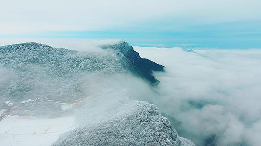 重庆南川金佛山山顶雪景云海航拍视频的预览图