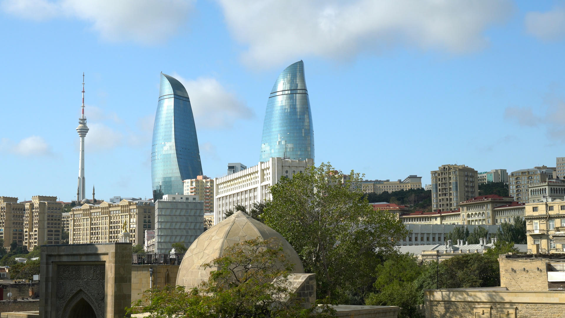 阿塞拜疆首都巴库城市地标延时4K视频的预览图